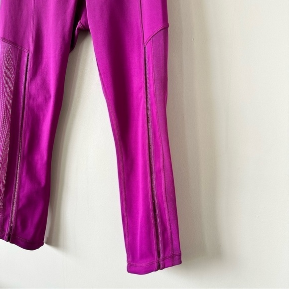 LULULEMON Hot To Street Crop Regal Plum-(Size:4) - Picture 9 of 11